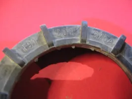 Volkswagen PASSAT B2 Anello/dado di bloccaggio della vite della pompa del carburante nel serbatoio 191201375A