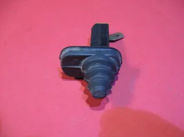 Audi A4 S4 B5 8D Sensore portiera posteriore 393947561B