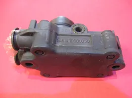 Mercedes-Benz Sprinter W901 W902 W903 W904 Mekaaninen polttoainepumppu A6110900350