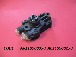 Mercedes-Benz ML W163 Mekaaninen polttoainepumppu A6110900350