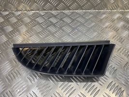 Mitsubishi Colt CZ3 Grille calandre supérieure de pare-chocs avant MN127774