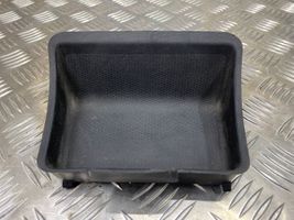 Volvo V40 Panelės stalčiuko/lentinėlės paklotėlis 01302313