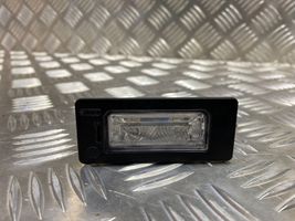 Audi A4 Allroad Lampa oświetlenia tylnej tablicy rejestracyjnej 8T0943021