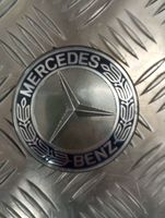 Mercedes-Benz E W124 Tapacubos original de rueda A1704000025