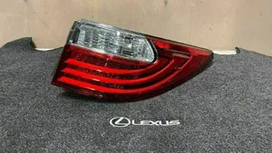 Lexus ES 300h Feux arrière / postérieurs 8155133560