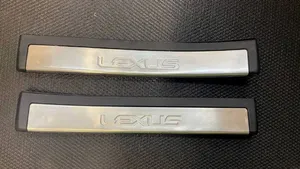 Lexus ES 300h Garniture de marche-pieds arrière 6791533100