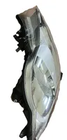 Peugeot 107 Lampa przednia 811190H110