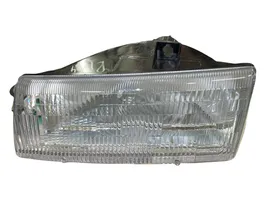 Chrysler Grand Voyager II Lampa przednia 033331103