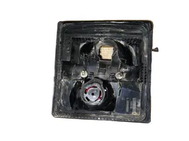 Audi 80 90 B2 Lampy tylnej klapy bagażnika 811945225