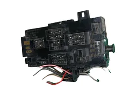 Volkswagen Golf II Fuse module 171941813D