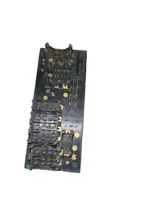 Audi 80 90 B3 Module de fusibles 443941822