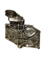 Audi A4 S4 B5 8D Staffa di montaggio del compressore dell’A/C 028260885A