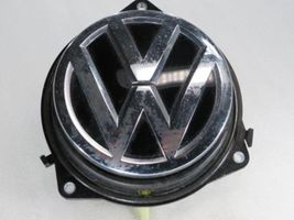 Volkswagen Golf VII Zamek tylnej klapy bagażnika 