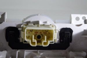 Toyota Aygo AB10 Panel klimatyzacji 