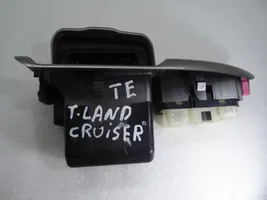 Toyota Land Cruiser (J120) Przyciski szyb 
