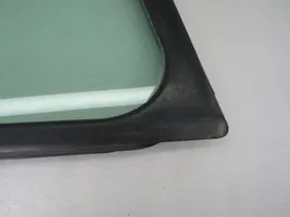 Volkswagen Crafter Pagrindinis priekinių durų stiklas (keturdurio) 