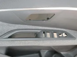 Peugeot 5008 II Boczki / Poszycie drzwi przednich 