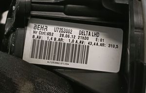 Opel Astra J Lämmittimen puhallin U7253002