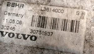 Volvo V50 Radiatore dell’olio trasmissione/cambio 30751937