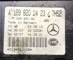 Mercedes-Benz B W245 Priekinių vietų apšvietimo žibintas A1698201423
