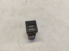 Toyota C-HR Connecteur/prise USB 86190-F4041