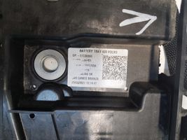 Volvo XC40 Vassoio scatola della batteria 32348533