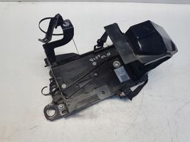 Volvo XC40 Vassoio scatola della batteria 32348533