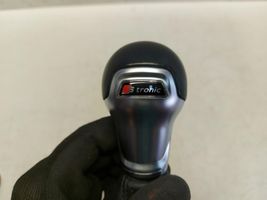 Audi Q2 - Rivestimento in pelle/manopola della leva del cambio 81C713139