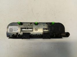 KIA Pro Cee'd III Climate control unit 97250-j7702