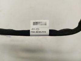 KIA Pro Cee'd III USB-pistokeliitin 96120-j7310