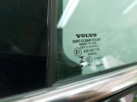 Volvo S90, V90 Takaovi 
