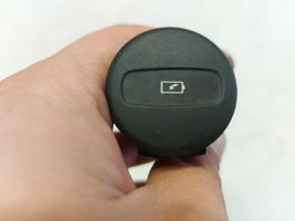 Volvo XC40 Gniazdo / Złącze USB 31443960