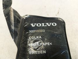 Volvo XC40 Spārna putuplasta daļa 32219323