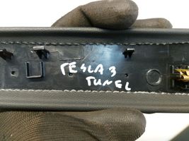 Tesla Model 3 Rivestimento laterale della consolle centrale anteriore 1087936-00-d