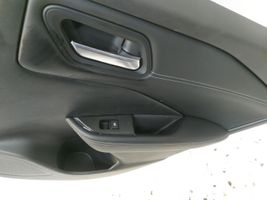 Nissan Qashqai J12 Rivestimento laterale del portellone posteriore/bagagliaio 