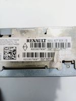 Renault Laguna II Panel / Radioodtwarzacz CD/DVD/GPS 8200607909