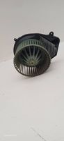 Volkswagen PASSAT B5 Ventola riscaldamento/ventilatore abitacolo 8D1820021