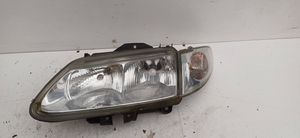 Renault Espace III Headlight/headlamp 89002588