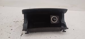 Mercedes-Benz E AMG W211 Auton tuhkakuppi A2118101330