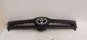 Toyota Corolla Verso E121 Maskownica / Grill / Atrapa górna chłodnicy 531110F010