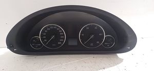 Mercedes-Benz C W203 Tachimetro (quadro strumenti) A2035407547