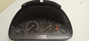 BMW 5 E39 Spidometras (prietaisų skydelis) 62118375675