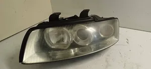 Audi A4 S4 B6 8E 8H Lampa przednia 8E0941003F