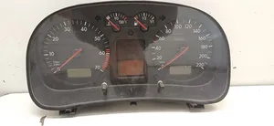 Volkswagen Golf IV Compteur de vitesse tableau de bord 1J0920826