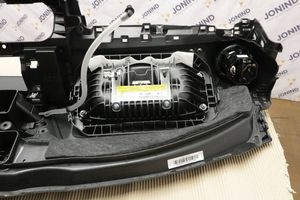 Mercedes-Benz AMG GT 4 x290 w290 Tableau de bord A290680490000007C70