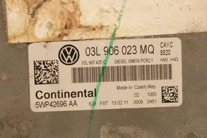 Volkswagen Golf VI Variklio valdymo blokas 03L906023MQ
