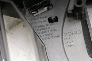 Volvo S90, V90 Etupuskurin ylempi jäähdytinsäleikkö 32234088