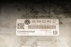 Volkswagen Golf VI Centralina/modulo del motore 03L906023MQ