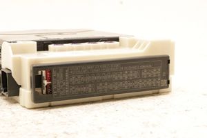 Toyota RAV 4 (XA50) Module confort 82730-42890-B