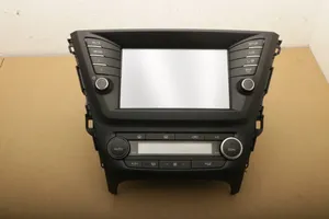 Toyota Avensis T270 Unità principale autoradio/CD/DVD/GPS 86140-05200